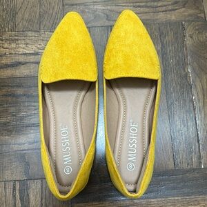 Mustard suede like flats BNWOT